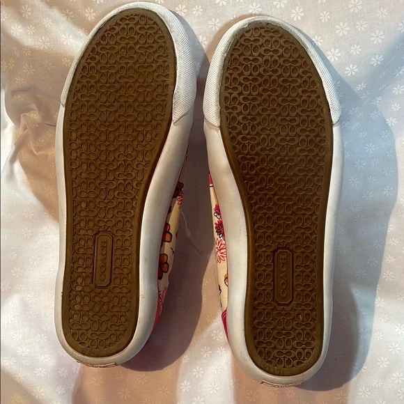 COACH Pink and White Sneakers Floral Canvas Design Laces EUC - Picture 10 of 13